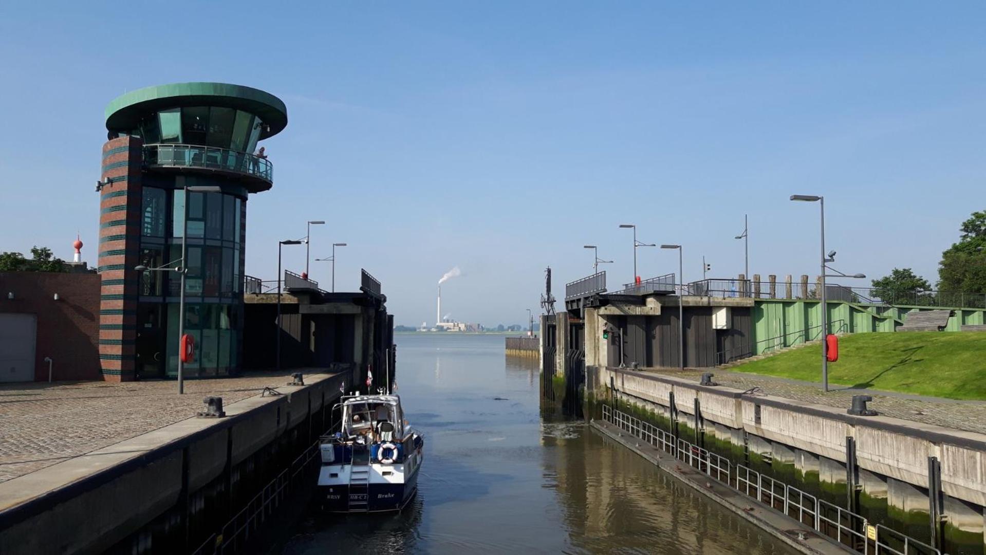Wohnung Am Fischereihafen Modern & Gemuetlich Bremerhaven Buitenkant foto